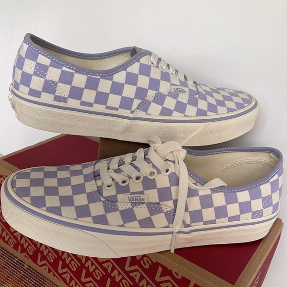 Vans WMNS Authentic
Checkerboard Lilac
VN000BW5LLC
Sneakers - Picture 10 of 16